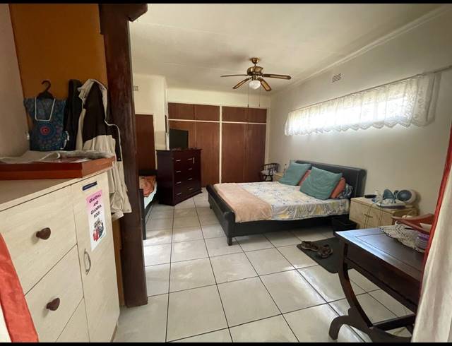3 BEDROOM HOUSE FOR SALE IN FLORENTIA